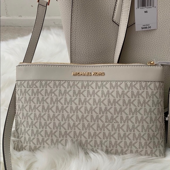 Michael Kors Kimberly 3-in-1 Tote Set - Picture 7 of 8